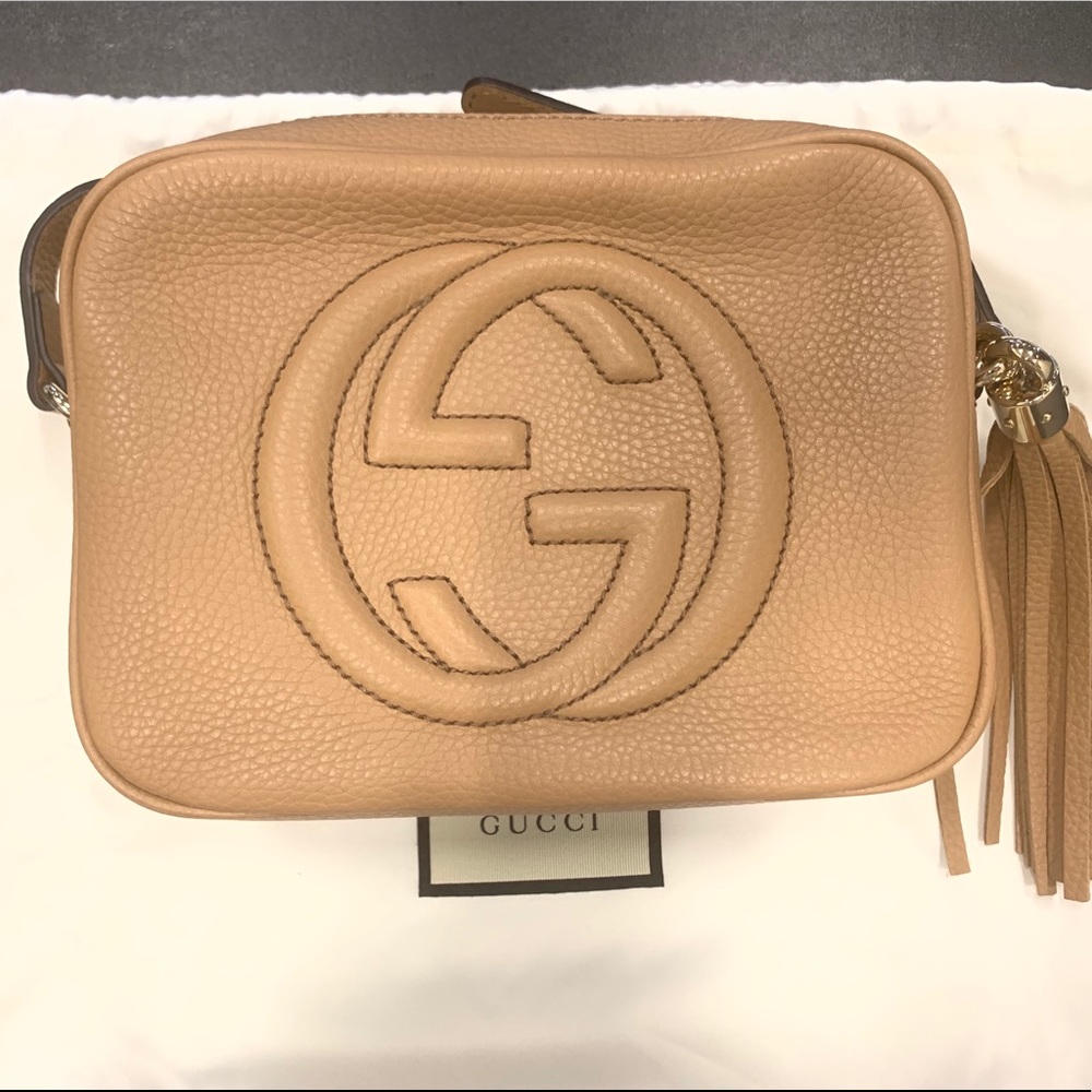 100% Authentic Gucci Soho small leather disco bag